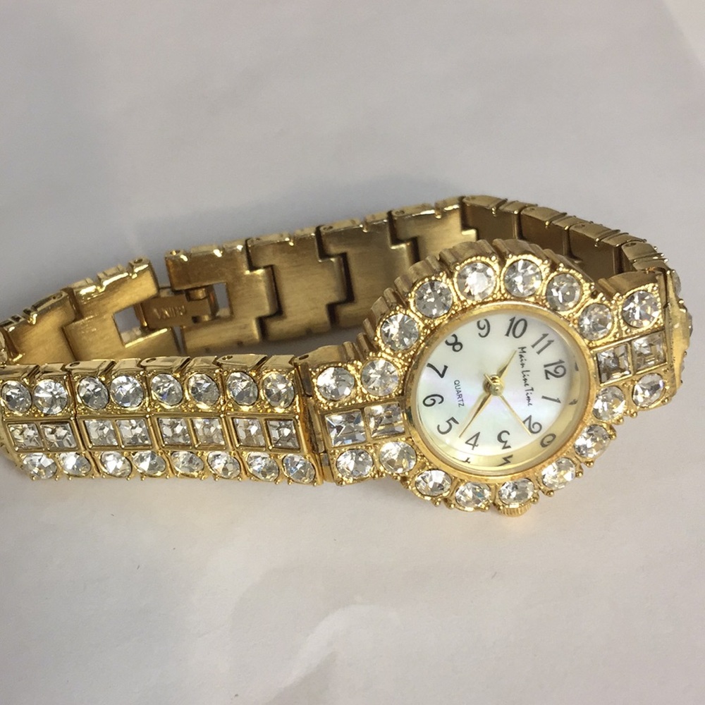 Main Line Time watch quartz crystal timepiece